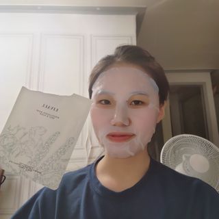 리브얼 | LIVALL 바이오셀룰로오스 마스크 레스트 앤 글로우 듀오 33ml  (2매) & 블루미 레스트 포션 — 5점을 준 리뷰어가 2022년 8월 올린 사용 사진