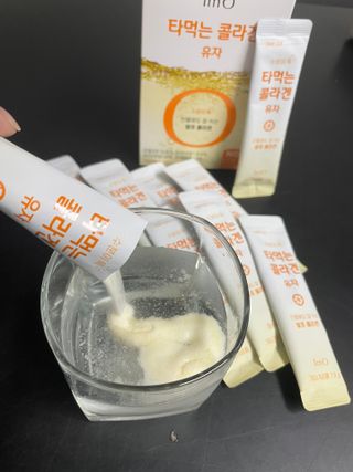 [음료수 대신 가능!]  빠르게 흡수되는 아임오 타먹는 콜라겐 1박스 — 4점을 준 리뷰어가 2023년 4월 올린 사용 사진