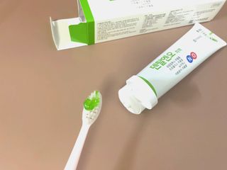 프리마인 유해균 뿐만 아니라 유익균까지 씻어내는 치약은 그만, 건강한 구강환경을 만드는 덴탈엔오 — 5점을 준 리뷰어가 2023년 3월 올린 사용 사진
