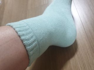 [사이즈가 있는 양말 필로이]여자 순면 통파일 꿀잠 수면 양말【 S, M, L 】3가지 사이즈_컬러 랜덤 3족 — 5점을 준 리뷰어가 2022년 10월 올린 사용 사진