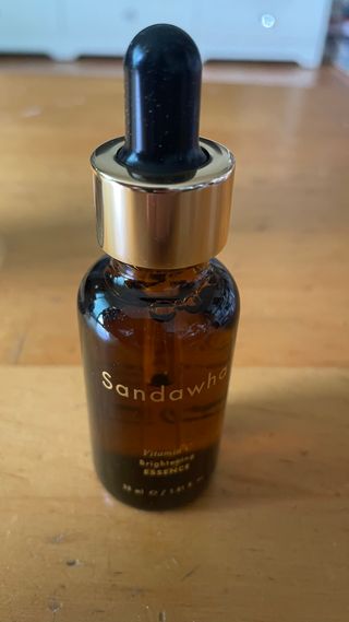 스킨큐어 산다화 비타민c 화이트닝 에센스 30ml — 5점을 준 리뷰어가 2023년 7월 올린 사용 사진