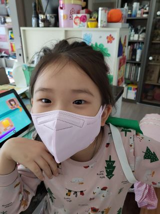 애니가드키즈 새부리형  소형L 5컬러 각 10매입 [크리미베이지, 코튼핑크, 블루레이크, 페일로즈, 민트그린] — 5점을 준 리뷰어가 2022년 2월 올린 사용 사진