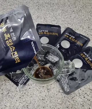 광동생활건강 MF [광동] 바르게 만든 광동 흑염소 진액 70ml * 30포 1박스 — 5점을 준 리뷰어가 2024년 5월 올린 사용 사진
