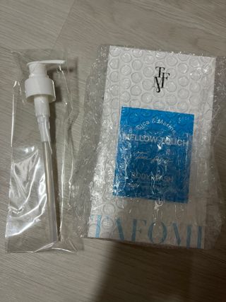 타포미 멜로우 터치 바디워시 500ml — 5점을 준 리뷰어가 2022년 12월 올린 사용 사진