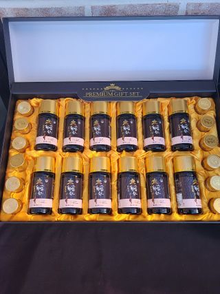 서울약사신협_프리미엄황삼골드_3.75g x 12환+75mgx12병 — 5점을 준 리뷰어가 2021년 1월 올린 사용 사진
