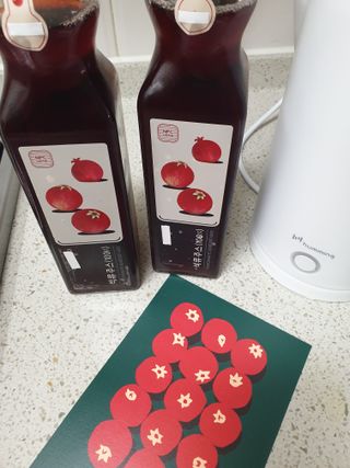 [바이윙클] 페르시아 유기농 석류 착즙주스 750ml 2병 + 선물박스 세트 — 5점을 준 리뷰어가 2022년 3월 올린 사용 사진