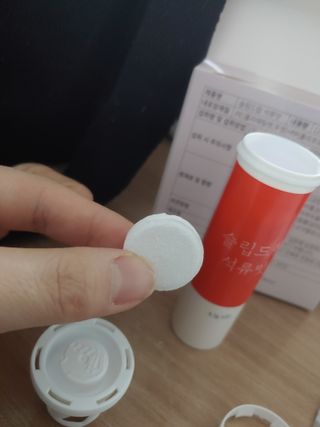 [슬림드랍 석류맛] 건기식 다이어트 보조제 겸 비타민 — 5점을 준 리뷰어가 2022년 2월 올린 사용 사진