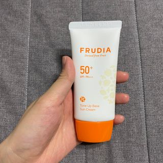 [후르디아] 혼합자차 선 에센스+톤업 선크림 2종 — 5점을 준 리뷰어가 2021년 5월 올린 사용 사진