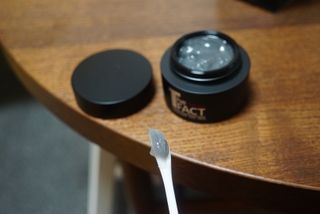 The Fact 더팩트 에스에프엔 브라이트닝 안티 링클 크림 50ml — 5점을 준 리뷰어가 2022년 5월 올린 사용 사진