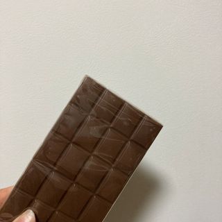 당류2g 자일리톨로 단맛을낸 슈카 퓨어비건 무설탕초콜릿 Xucker vegan 2개입 — 5점을 준 리뷰어가 2021년 4월 올린 사용 사진