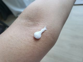 젠바이오 코스메틱스 젠바이오수딩크림]   가려운 피부 & 아토피 원픽 크림 — 4.5점을 준 리뷰어가 2022년 7월 올린 사용 사진
