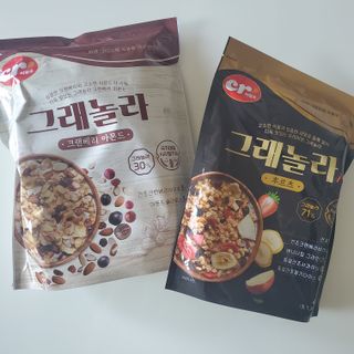 씨알푸드 씨알로 그래놀라 2종 후르츠+크랜베리 아몬드 — 4.5점을 준 리뷰어가 2022년 7월 올린 사용 사진