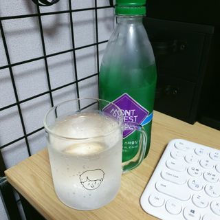 몽베스트 Montbest with Sparkling water Plain 20병 — 5점을 준 리뷰어가 2022년 7월 올린 사용 사진