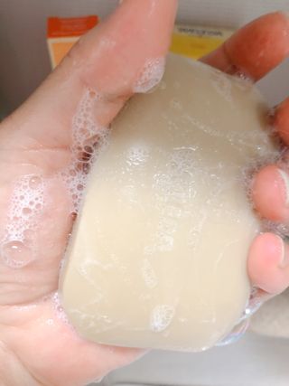 벨레다 카렌듈라 솝& 씨벅쏜 미니 핸드크림 세트 — 5점을 준 리뷰어가 2021년 8월 올린 사용 사진