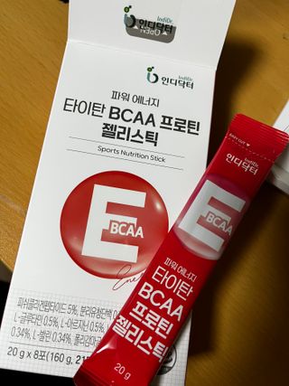 [인디닥터] 타이탄 BCAA 프로틴 젤리스틱 — 4.5점을 준 리뷰어가 2022년 4월 올린 사용 사진