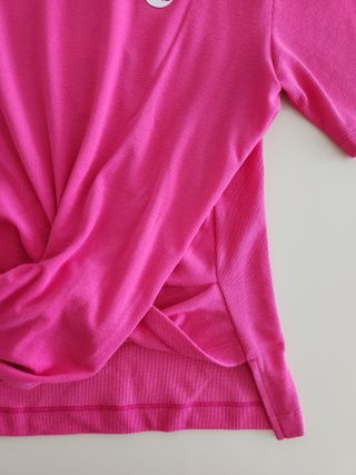 더그린랩 WOMEN TWIST MODAL SHORT SLEEVE — 5점을 준 리뷰어가 2023년 6월 올린 사용 사진