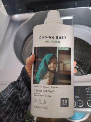 쿠잉베이비 에어워시 세탁세제,섬유유연제 1L — 4.5점을 준 리뷰어가 2023년 1월 올린 사용 사진