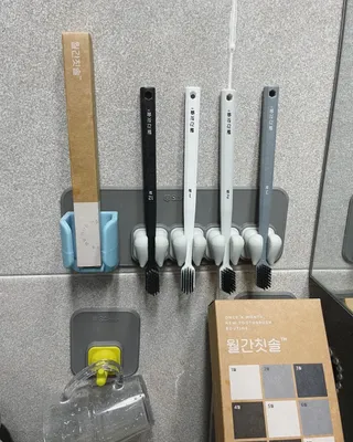 소담스퀘어 상암 오호코퍼레이션 덴티넘 미세모 옥수수칫솔 월간칫솔 12개 — 5점을 준 리뷰어가 2022년 12월 올린 사용 사진
