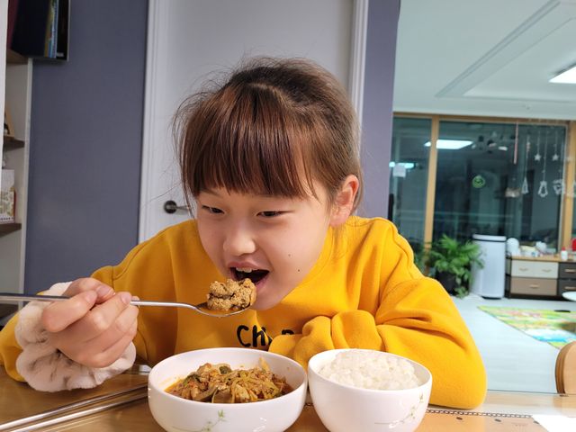 궁중해물탕조씨집 백년가게 조씨집 팔뚝탕1인분550g 리뷰 사진