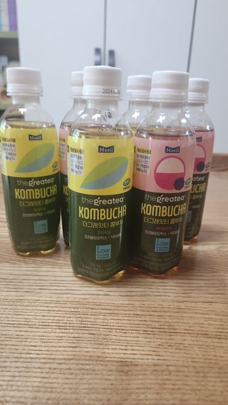 더그레잇티 콤부차 [매일유업] 더그레잇티 44kcal 콤부차 300ml *12개입 (오리지널 6개+베리리치 6개) — 5점을 준 리뷰어가 2023년 8월 올린 사용 사진