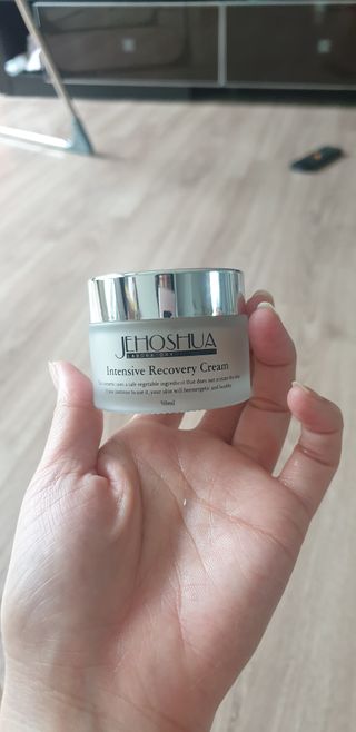 조슈아랩 인텐시브 리커버리 토너, 인텐시브 리커버리 크림 — 5점을 준 리뷰어가 2022년 7월 올린 사용 사진