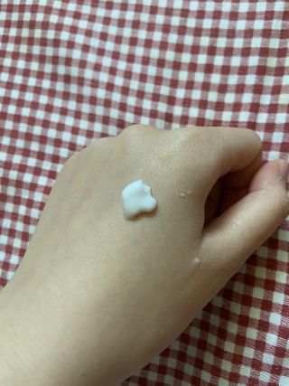 더말로지카 슈퍼 리치 리페어 — 3.5점을 준 리뷰어가 2020년 12월 올린 사용 사진