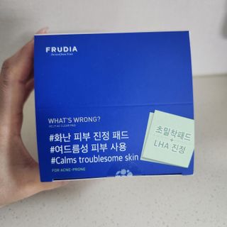 [후르디아] 화난피부 급속진정 AC 클리어 패드 (개별포장 50매) — 5점을 준 리뷰어가 2024년 4월 올린 사용 사진
