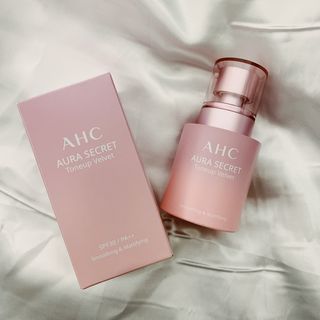 AHC 아우라 시크릿 톤업 벨벳 — 5점을 준 리뷰어가 2021년 4월 올린 사용 사진
