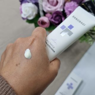 바노바기 코스메틱 바노바기 밀크씨슬 리페어 시카 선스크린 플러스 50ml — 4점을 준 리뷰어가 2023년 1월 올린 사용 사진