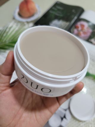 듀오코리아 [듀오] 피부맞춤형 저자극 클렌징밤 1종 랜덤발송 (모공케어,안색개선,안티에이징,블랙헤드) — 5점을 준 리뷰어가 2022년 8월 올린 사용 사진