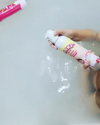 주식회사 권브라더스 [권브라더스] 목욕놀이 필수템, 핑키공주 유아버블클렌저 300ml 대용량 몽글몽글 구름 속 딸기향 — 5점을 준 리뷰어가 2022년 1월 올린 사용 사진