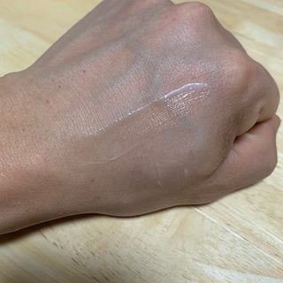 이엔코스 알부틴 알파 화이트닝크림 — 5점을 준 리뷰어가 2021년 3월 올린 사용 사진