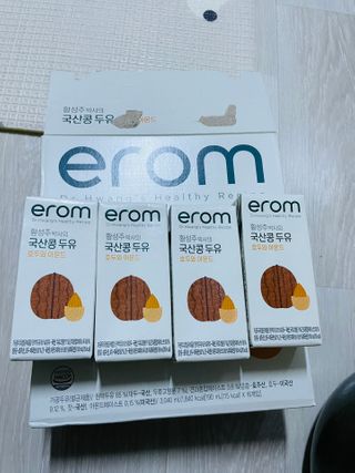 이롬 erom 황성주박사의 국산콩 두유 호두와 아몬드 — 3.5점을 준 리뷰어가 2020년 12월 올린 사용 사진