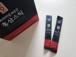 [푸름웰니스] 프리미엄 6년근 홍삼스틱 3mg x 100포 — 5점을 준 리뷰어가 2022년 4월 올린 사용 사진