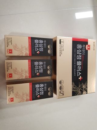 서울약사신협_투데이홍삼정플러스스틱_10g x 30포 — 5점을 준 리뷰어가 2021년 3월 올린 사용 사진