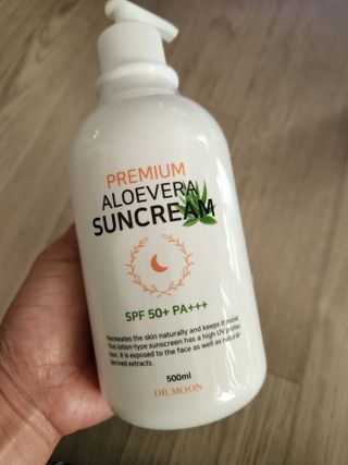 [닥터문] 프리미엄 알로에베라 선크림 500ml — 5점을 준 리뷰어가 2022년 6월 올린 사용 사진