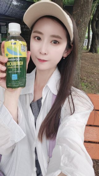 더그레잇티 콤부차 [매일유업] 더그레잇티 44kcal 콤부차 300ml *12개입 (오리지널 6개+베리리치 6개) — 4점을 준 리뷰어가 2023년 8월 올린 사용 사진