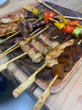 [다물꼬치] 모듬꼬치 10개 +데리야끼소스120g+매운고추소스120g — 4.5점을 준 리뷰어가 2021년 10월 올린 사용 사진