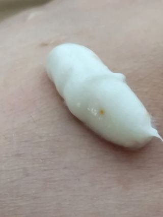 리엔케이 인텐스 브라이트닝 비타 스크럽 클렌징 폼 — 5점을 준 리뷰어가 2023년 9월 올린 사용 사진