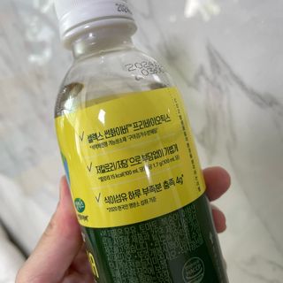 더그레잇티 콤부차 [매일유업] 더그레잇티 44kcal 콤부차 300ml *12개입 (오리지널 6개+베리리치 6개) — 5점을 준 리뷰어가 2023년 8월 올린 사용 사진