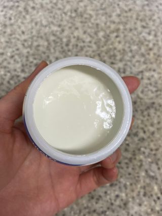 매일바이오 그릭요거트 오리지널 플레인 4개, 로스터리 커피믹스 4개 — 5점을 준 리뷰어가 2021년 12월 올린 사용 사진