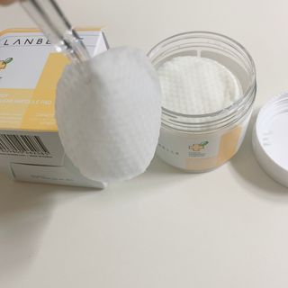 랑벨 비타 에너지 잡티 앰플 패드 65매 (투명하고 밝은 얼굴 광채패드) — 5점을 준 리뷰어가 2022년 6월 올린 사용 사진