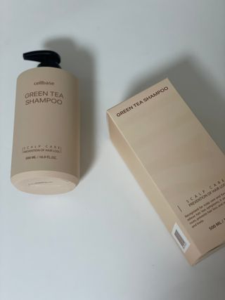프리마인 더이상 뻣뻣하고 효과없는 탈모샴푸는 NO. 근본부터 케어하는 셀베이스 그린티샴푸(500ml) — 5점을 준 리뷰어가 2023년 2월 올린 사용 사진