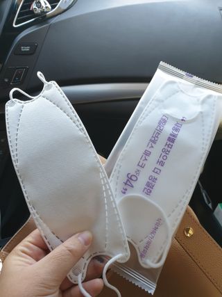 데일리브레스황사마스크KF94대형 데일리브레스 황사방역마스크 KF94 대형 — 5점을 준 리뷰어가 2021년 4월 올린 사용 사진