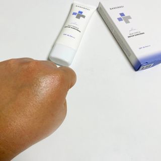 바노바기 코스메틱 바노바기 밀크씨슬 리페어 시카 선스크린 플러스 50ml — 5점을 준 리뷰어가 2023년 2월 올린 사용 사진