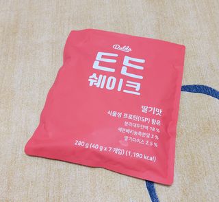 [덜다] 든든 식물성 단백질 쉐이크 40g X 7입 (곡물/딸기) — 5점을 준 리뷰어가 2023년 8월 올린 사용 사진