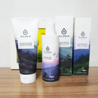 오일아리아 뉴트리 모이스처라이징 세사미 씨드 오일로션 & 데일리 디톡스 세사미 그라운즈 바디스크럽 — 5점을 준 리뷰어가 2023년 6월 올린 사용 사진