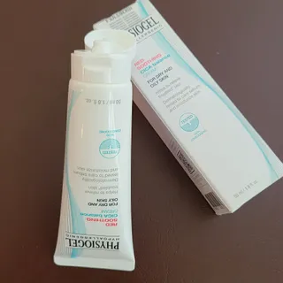 피지오겔 레드수딩 시카밸런스 크림 50ml — 4.5점을 준 리뷰어가 2022년 4월 올린 사용 사진
