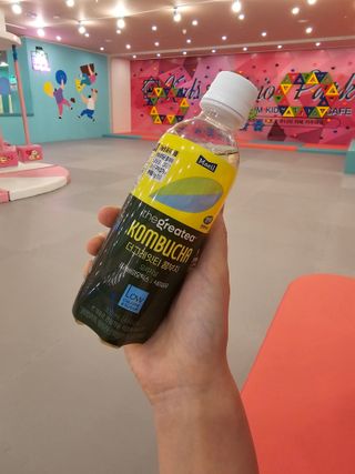 더그레잇티 콤부차 [매일유업] 더그레잇티 44kcal 콤부차 300ml *12개입 (오리지널 6개+베리리치 6개) — 5점을 준 리뷰어가 2023년 8월 올린 사용 사진