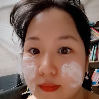 리더스코스메틱 리더스 밀크 스폰지 마스크 — 5점을 준 리뷰어가 2021년 10월 올린 사용 사진